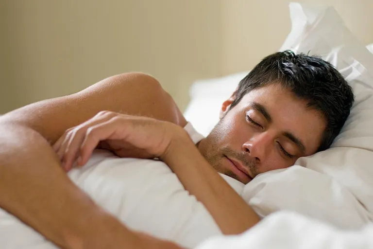 睡眠充足有助于男人性能力的提高